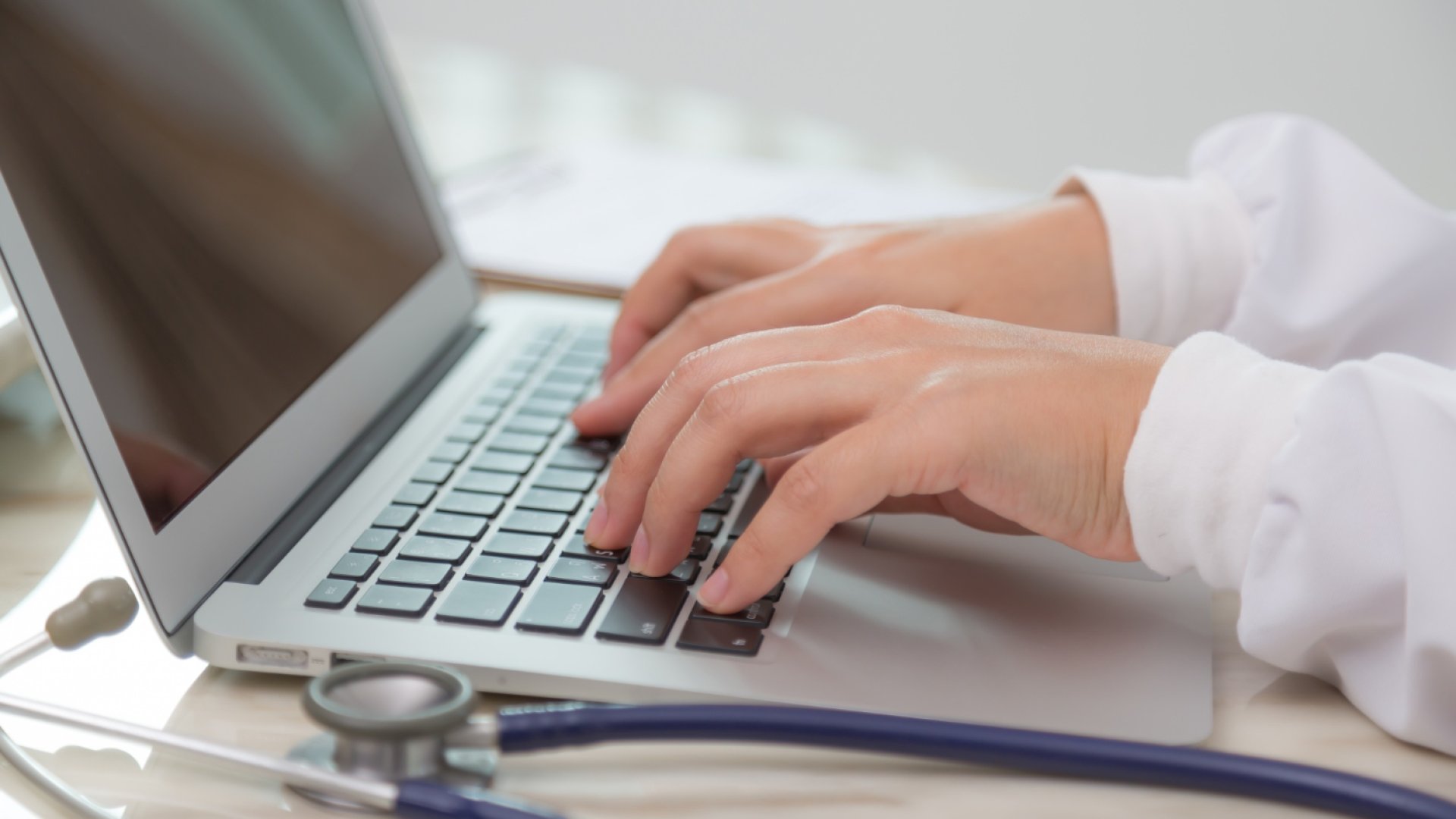 Egészségügyi negatív SEO: Hogyan védheted meg weboldalad? Negatív SEO az egészégséügyben: Hogyan tegyél ellene?