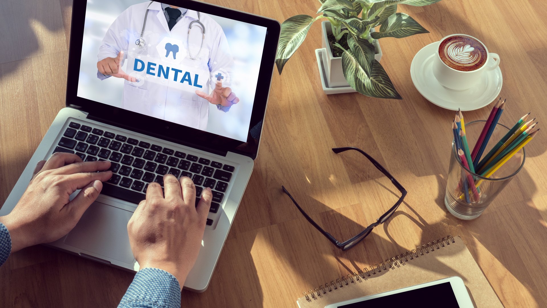 Mobil-első egészségügyi marketing: Mi ez, és hogyan végezd hatékonyan? A mobil-első weboldal ismérvei egészségügyi vállalatként