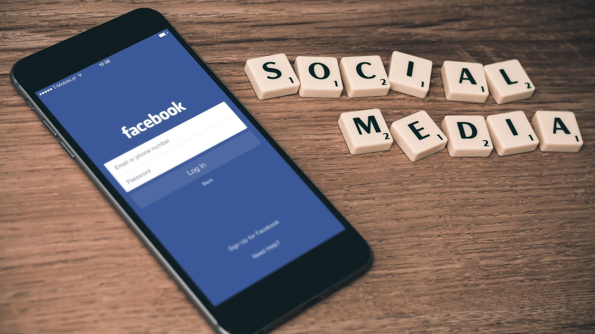 Webáruház marketing: Facebook marketing Webáruház marketing: Facebook marketing