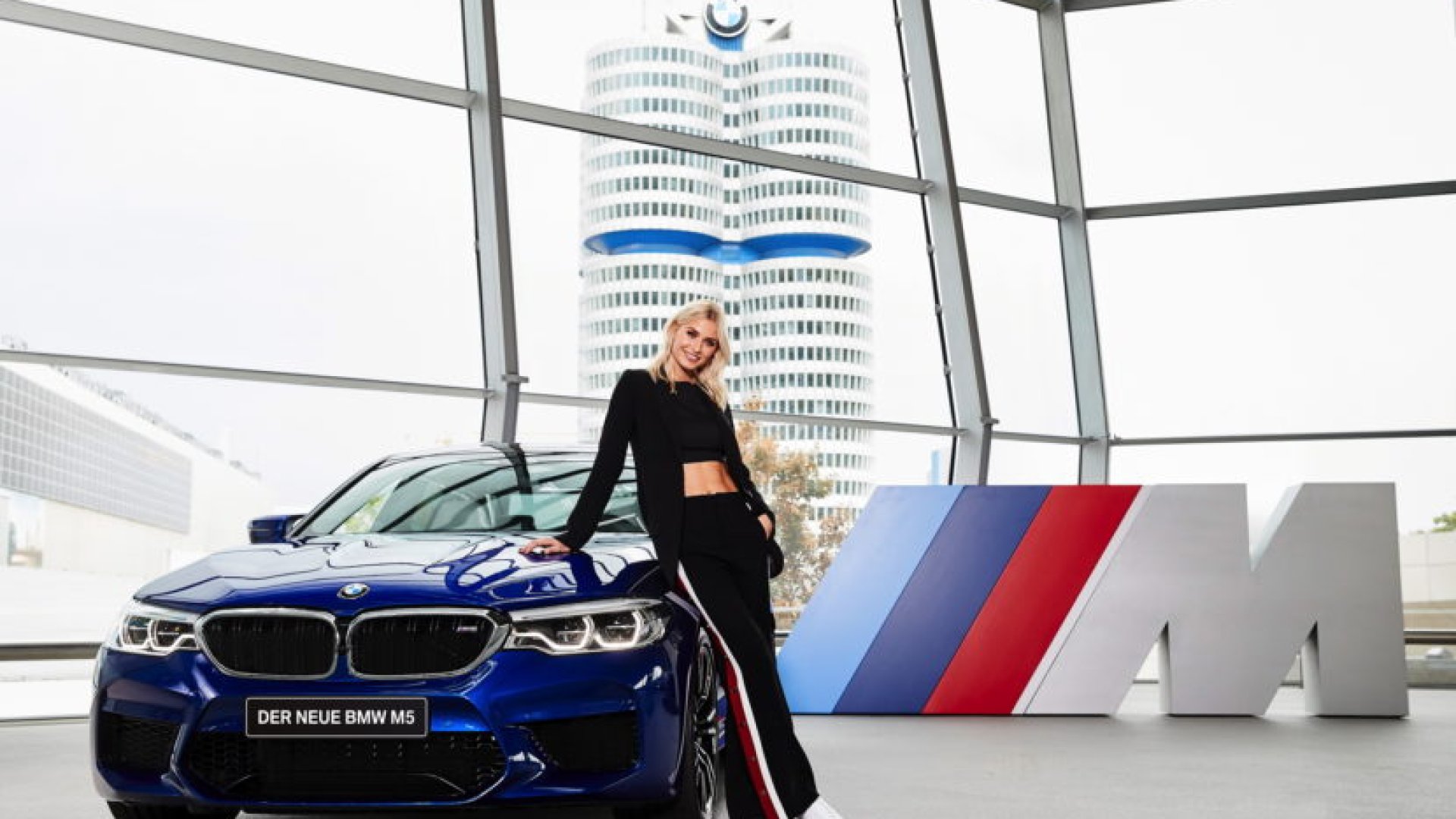 Bizony, bármilyen meglepő, a márkakereskedések elmaradottak az online marketing területén. Többet volt szerencsém megismerni, a Aktuális digitális marketing trendek, márkakereskedéseknek