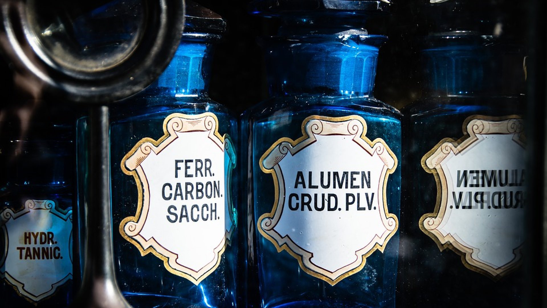 A kis gyógyszertárak marketingjének kreatívnak és költséghatékonynak kell lennie. Ebben segít Máté Balázs marketing tanácsadó,   A kis gyógyszertárak marketingjének kreatívnak és költséghatékonynak kell lennie. Ebben segít Máté Balázs marketing tanácsadó, az egészségügyi marketing specialista