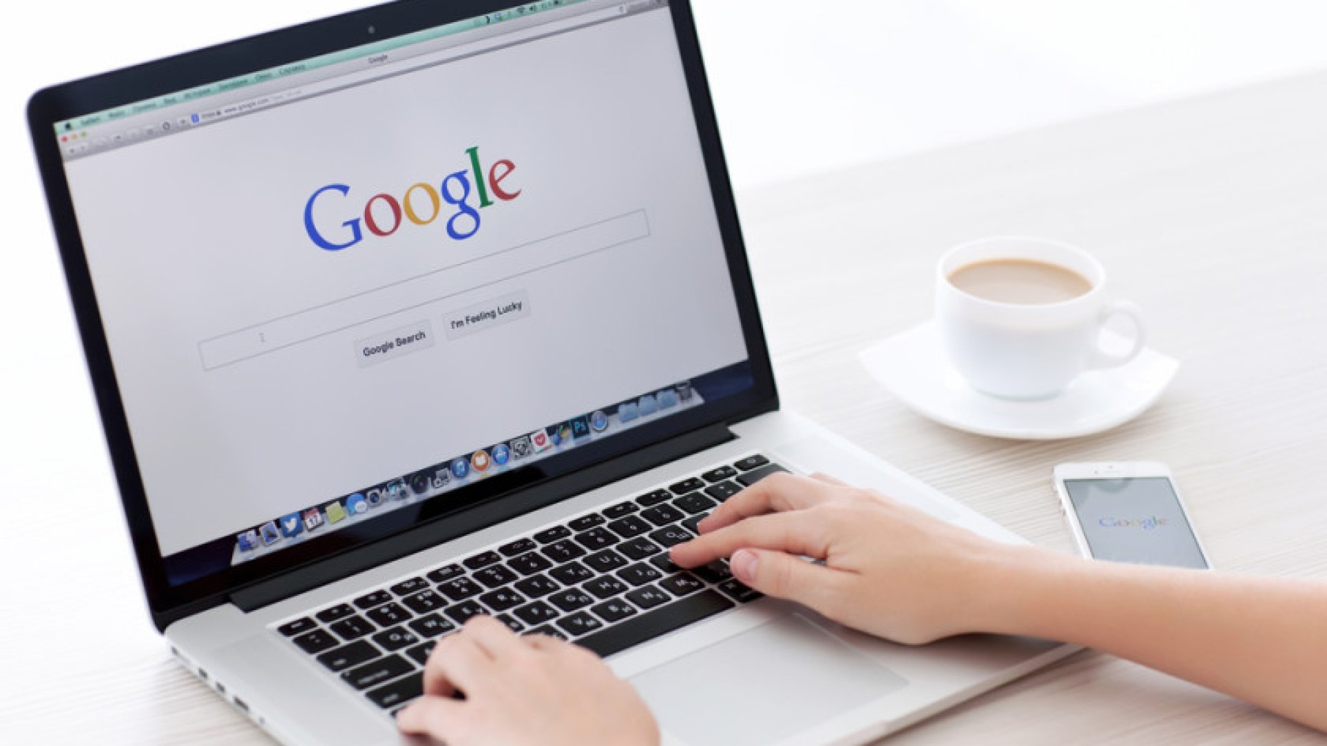 10 keresési tipp a Google-ben, amelyet eddig nem ismertél – de innentől minden nap használni fogsz! 10 keresési tipp a Google-ben, amelyet eddig nem ismertél – de innentől minden nap használni fogsz!