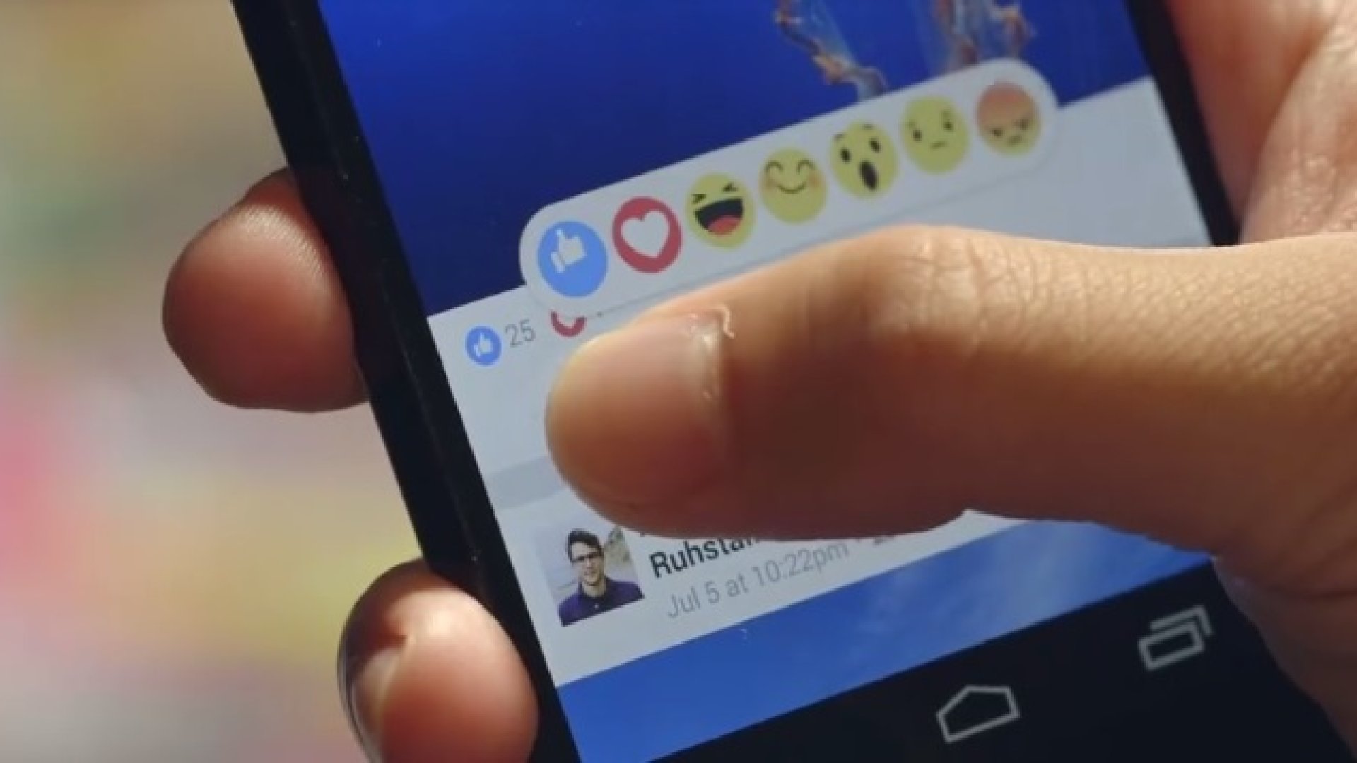 Lesz dislike gomb a Facebook-on?