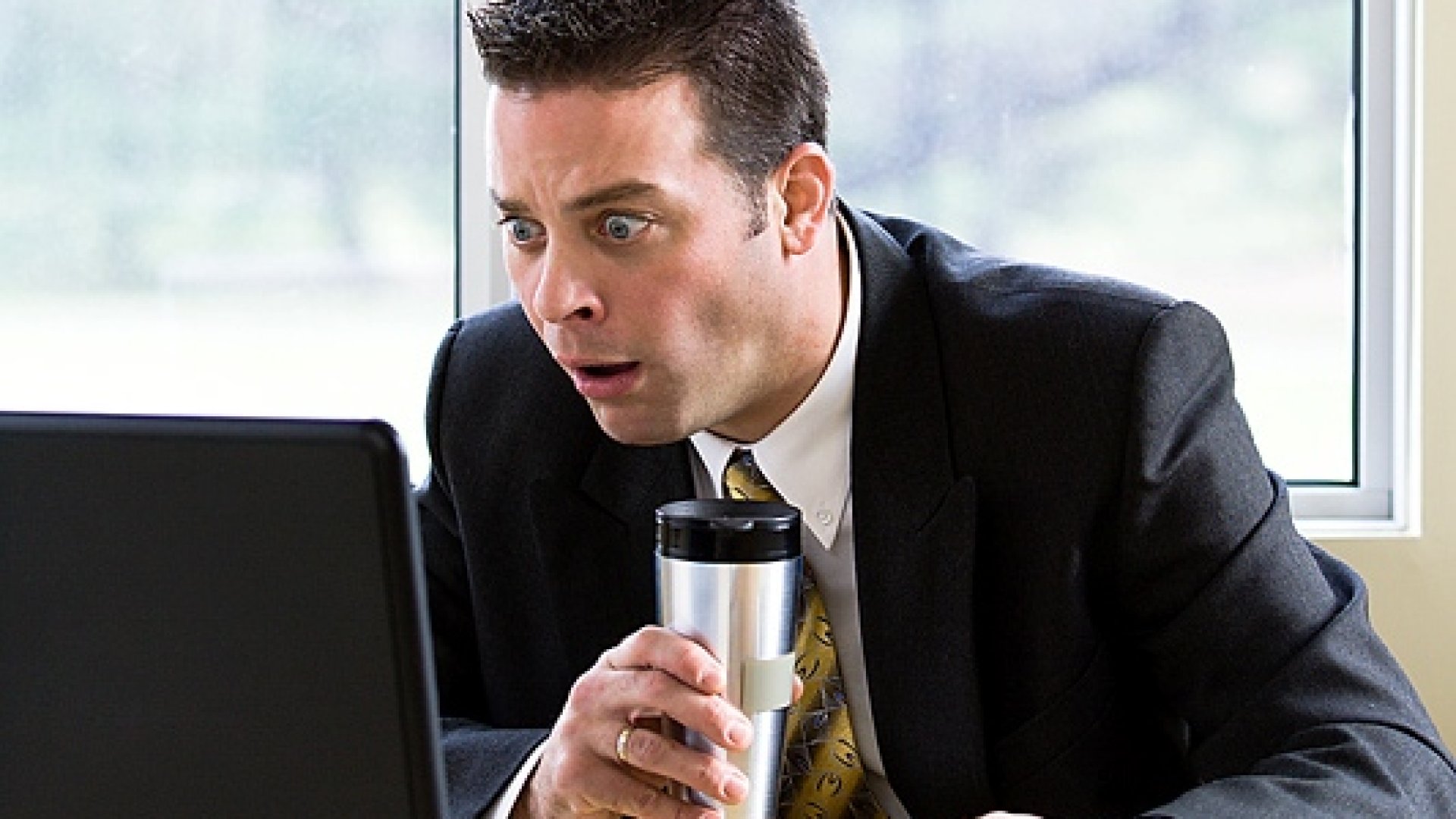 Kevesen kattantanak weboldalad cikkeinek Facebookos promóciójára? Megmutatjuk, melyek a bombabiztos főcímek, melyek látogatottságot (és vevőt) hoznak!