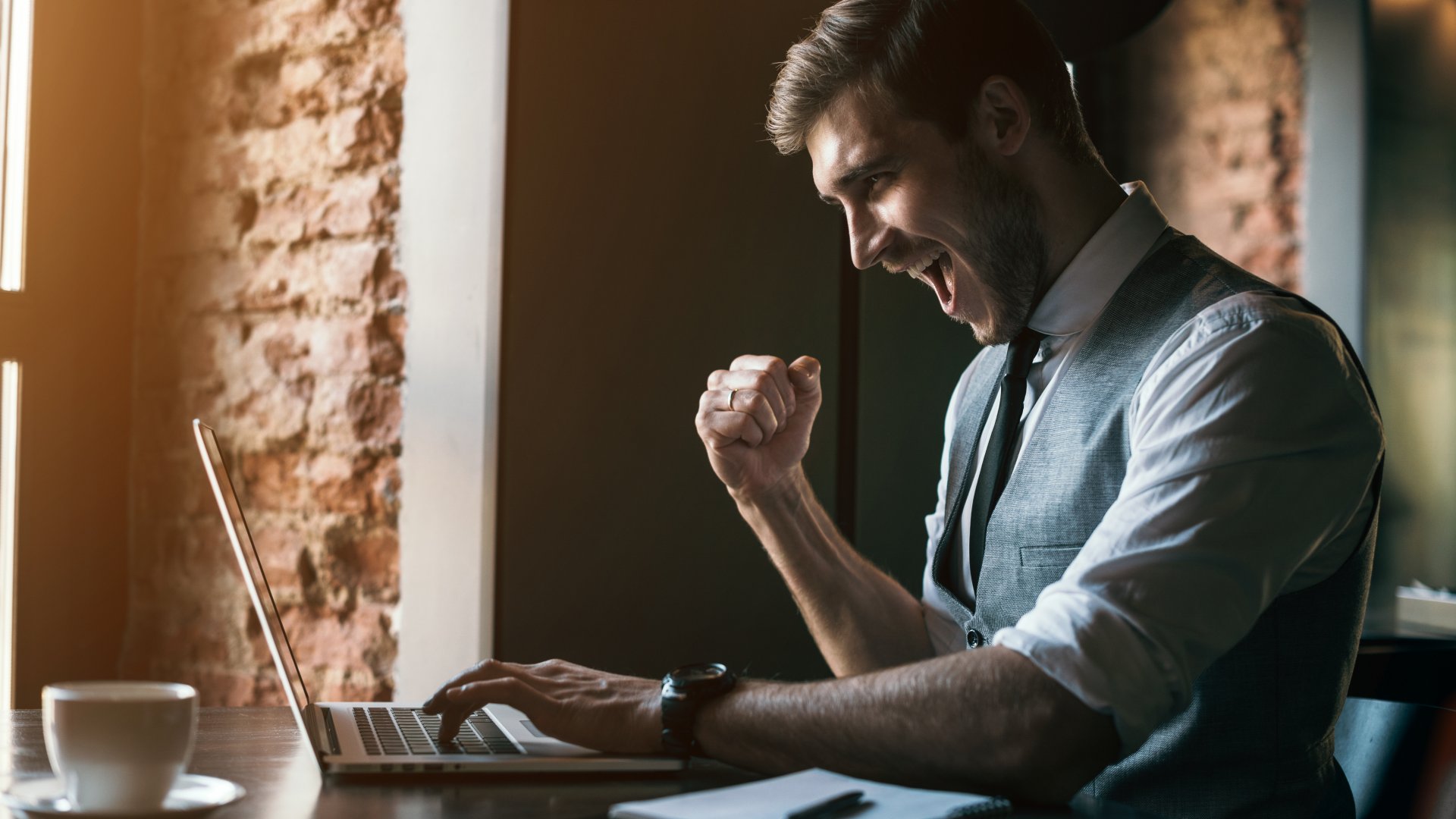 Így válassz magadnak honlapkészítő céget 2025-ben Melyik a jó webdesign cég? Mi kell a jó honlapkészítéshez? Segítünk kiválasztani a legjobb webdesign ügynökséget, gyakorlati példák alapján. SEO honlapkészítés paraméterei.